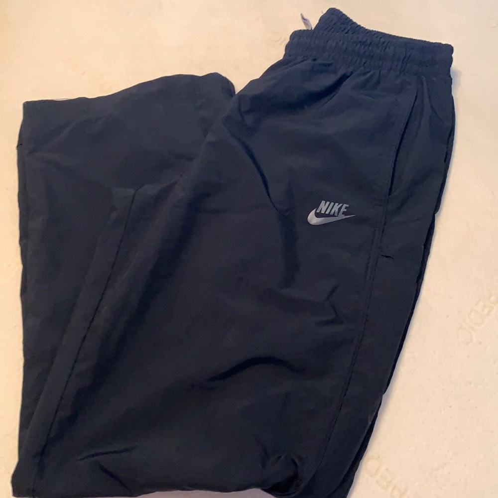 Nike men’s sports wear size Large